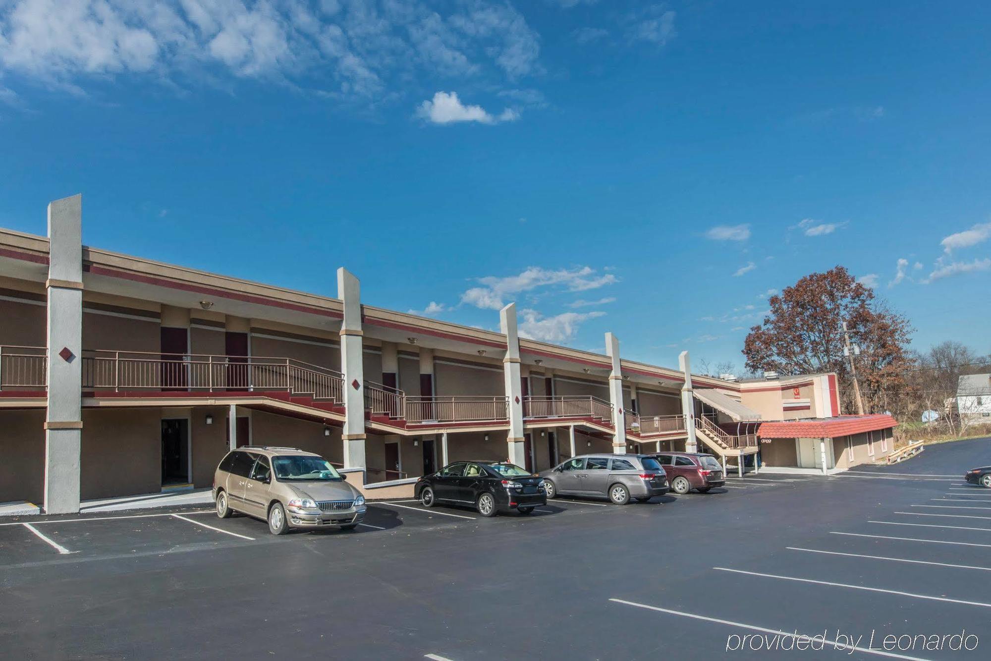 Econo Lodge Hermitage Exterior photo